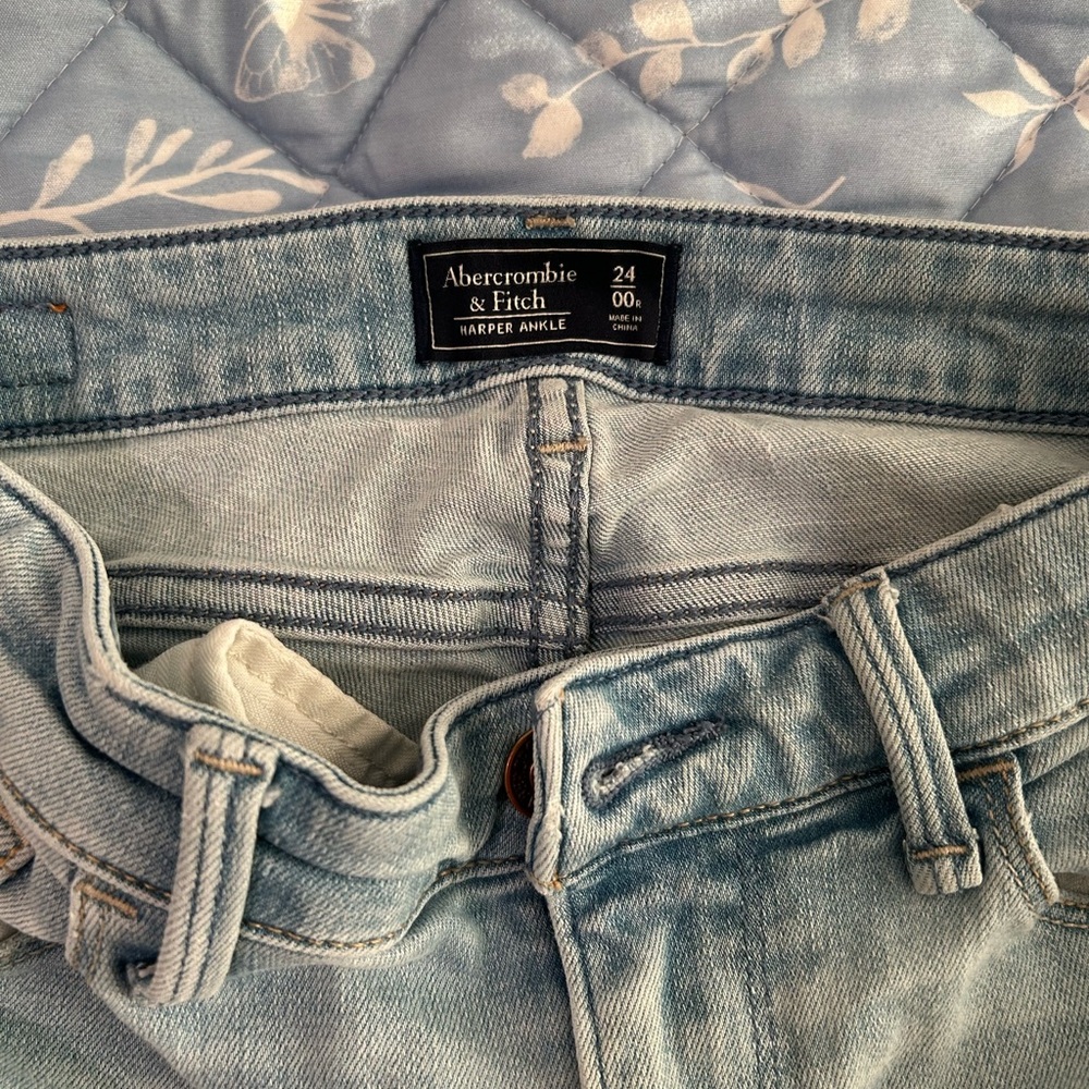 Abercrombie & Fitch Sky Blue Cropped Jeans